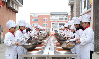 湖南可以学厨师的职业学校有哪些