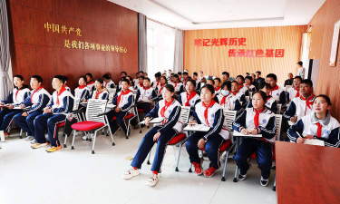 发城镇第二初级中学环境