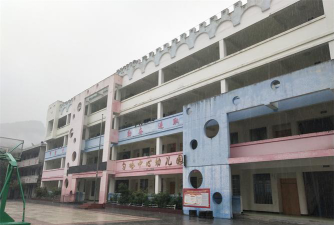 勺哈中心完小环境