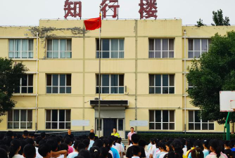 清河县桥东办事处黄金庄中学环境