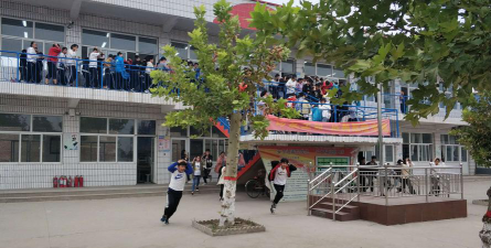 沙河城镇东户学区东户中学环境