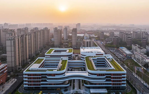 上海华东师范大学第二附属中学（宝山校区）