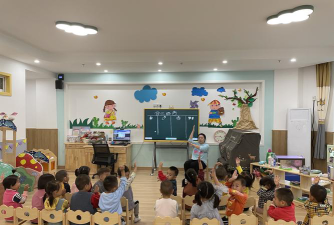 什邡禾丰镇黎昌贵幼儿园户外活动场地