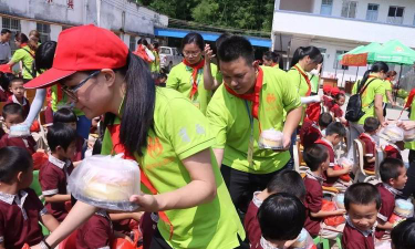 阳春市双滘镇中心小学旱田分校户外活动场地
