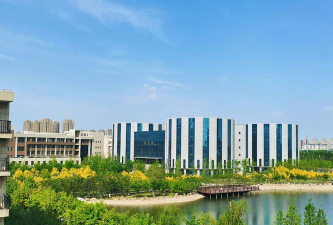 沈阳科技学院户外活动场地