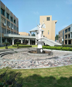 宁波市鄞江中学户外活动场地