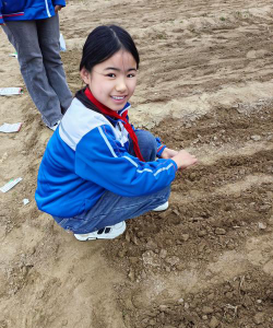 白草中心小学户外活动场地