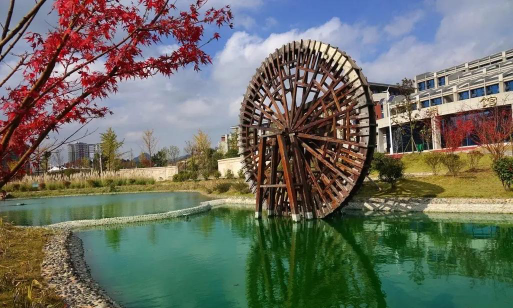 贵州水利水电职业技术学院户外活动场地