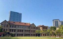 市东实验学校户外活动场地