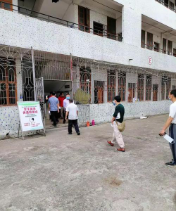 信宜镇隆中学户外活动场地