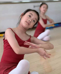 宜春市袁州区舞铃艺术培训中心有限公司户外活动场地