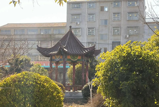 鹿邑县城郊乡第三初级中学户外活动场地