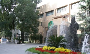 首都师大附中户外活动场地