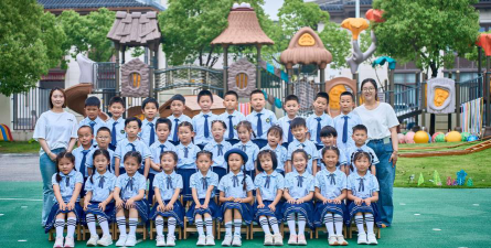浦东新区冰厂田幼儿园二部户外活动场地