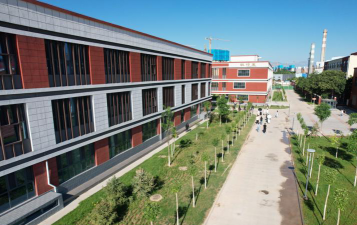 保山市施甸县银川中学户外活动场地