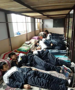 蝉房乡蝉房学区蝉房中学户外活动场地