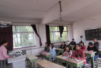 定襄县大南邢学校户外活动场地