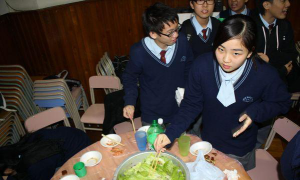 神召会康乐夜中学阅读区