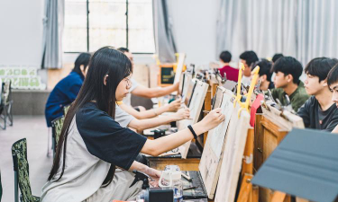 西昌姣妮艺术培训学校有限公司阅读区