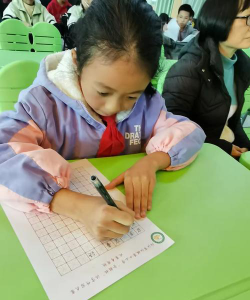 江城第十小学阅读区