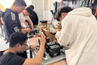 乌兰浩特市优卡编程培训有限公司阅读区