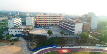 瓜里乡初级中学阅读区