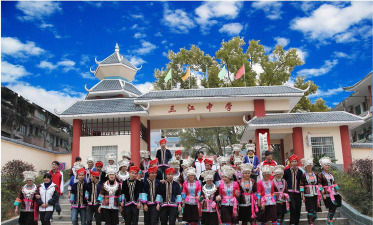 三江初中阅读区