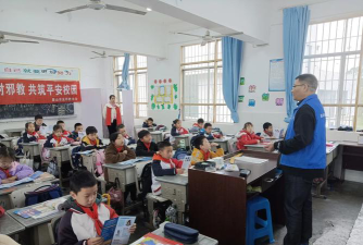 元善镇大埠小学阅读区
