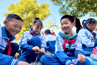 莱西市诛河小学阅读区