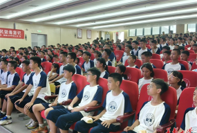湖南大学附属中学阅读区