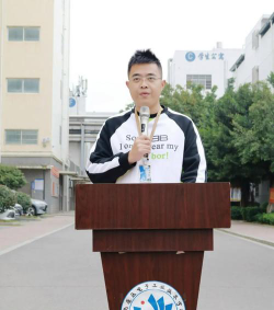 南康区电子工业技术学校阅读区