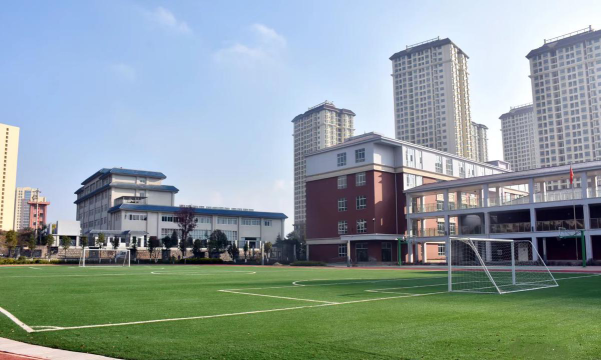 卡拉图拜学校阅读区