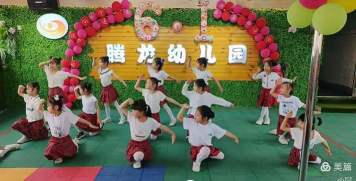 桂林市腾龙幼儿园阅读区
