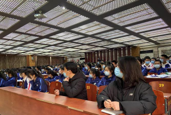 宁晋县河渠镇白侯中学阅读区