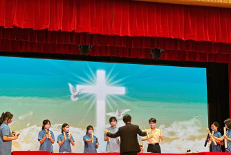 救恩学校阅读区