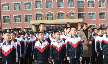 平乡县新世纪英才学校阅读区