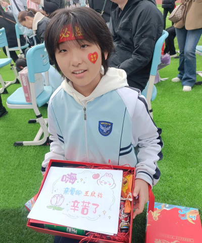 威县贺营中学阅读区