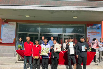 松原市城市职业高级中学阅读区