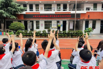 衡阳市荷池路小学阅读区