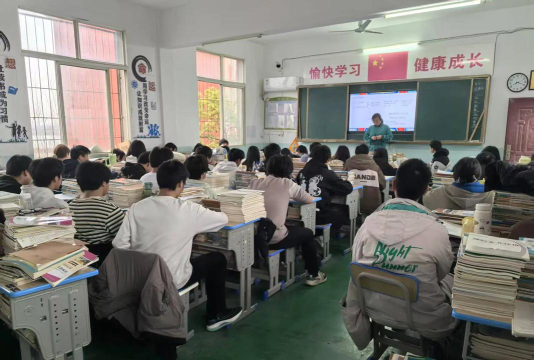 黄冈计算机信息工程中等专业学校阅读区