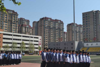 赤壁市强盛高中阅读区