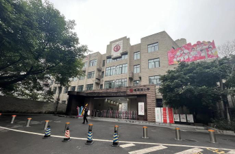 十堰市张湾区车城街办谢家小学阅读区
