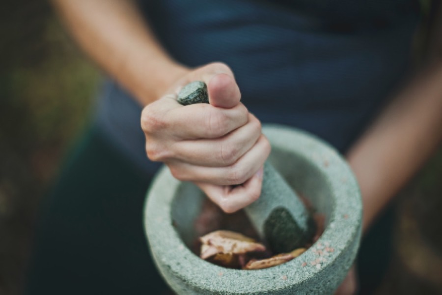 维药学