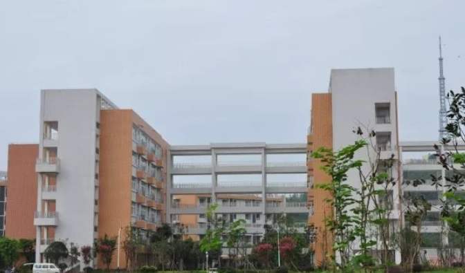 四川犍为县职业高级