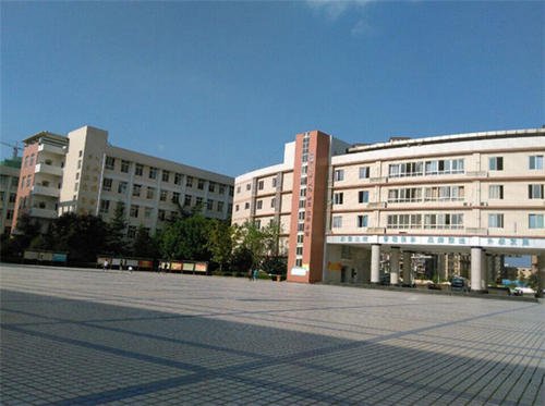 简阳平泉高级职业中