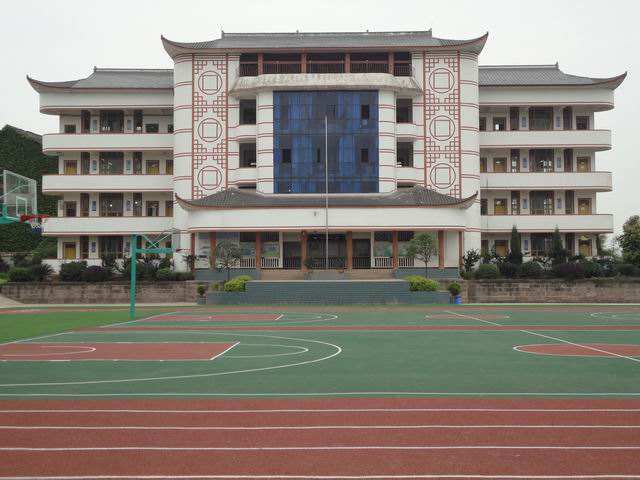 广西经贸高级技工学