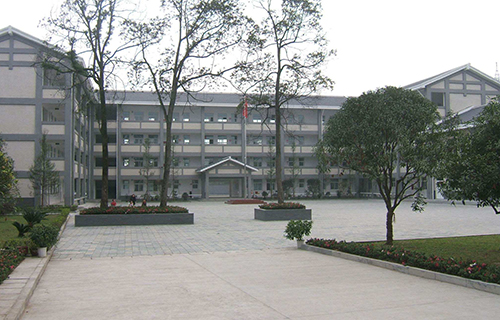 唐场镇初级中学