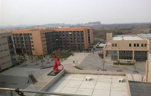 无锡市轻工技工学校