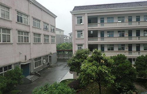 贵阳市乌当区朱昌镇初级中学
