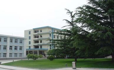 无锡建筑职工中等专业学校